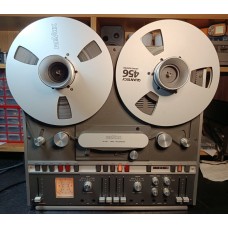 MAGNETÓFONO REVOX A700